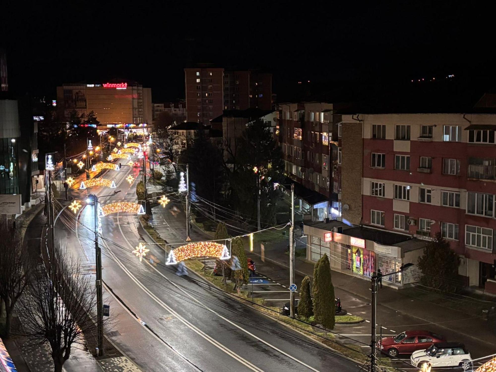 Rg Garsoniera Central Piatra Neamţ Exterior foto